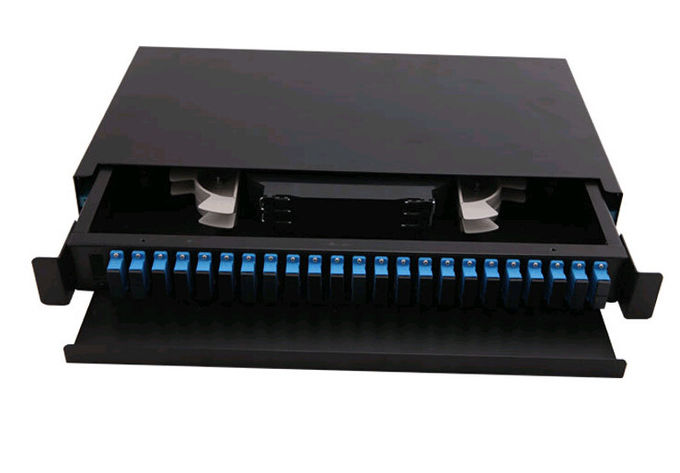 リストされている引出しのタイプ繊維光学のパッチ盤のラック マウント1U 2U SGS ISOを滑らせて下さい